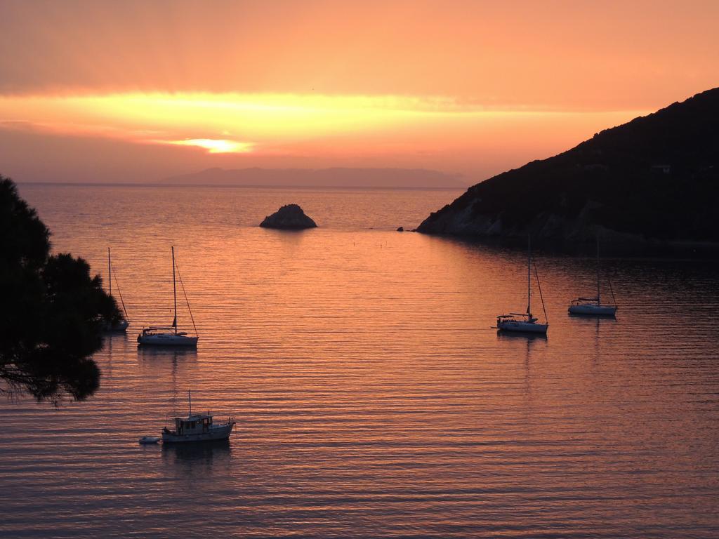 Hotel Viticcio Portoferraio Kültér fotó